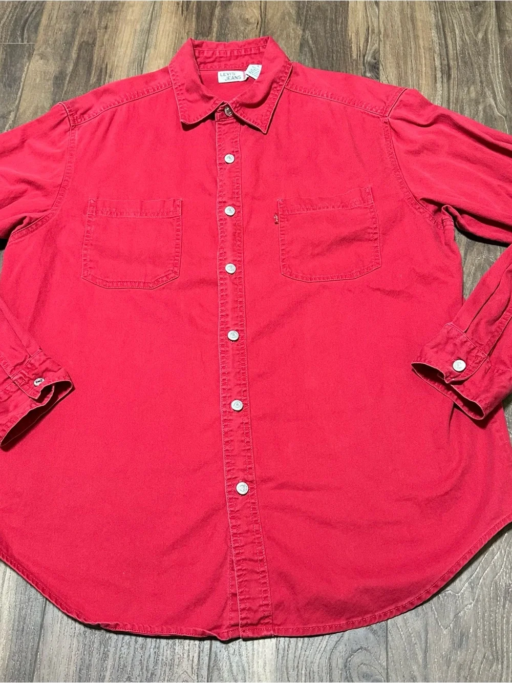 Vintage Levi’s Red Tab Red Denim Jean Shirt Metal Buttons Men’s Large Loose Fit